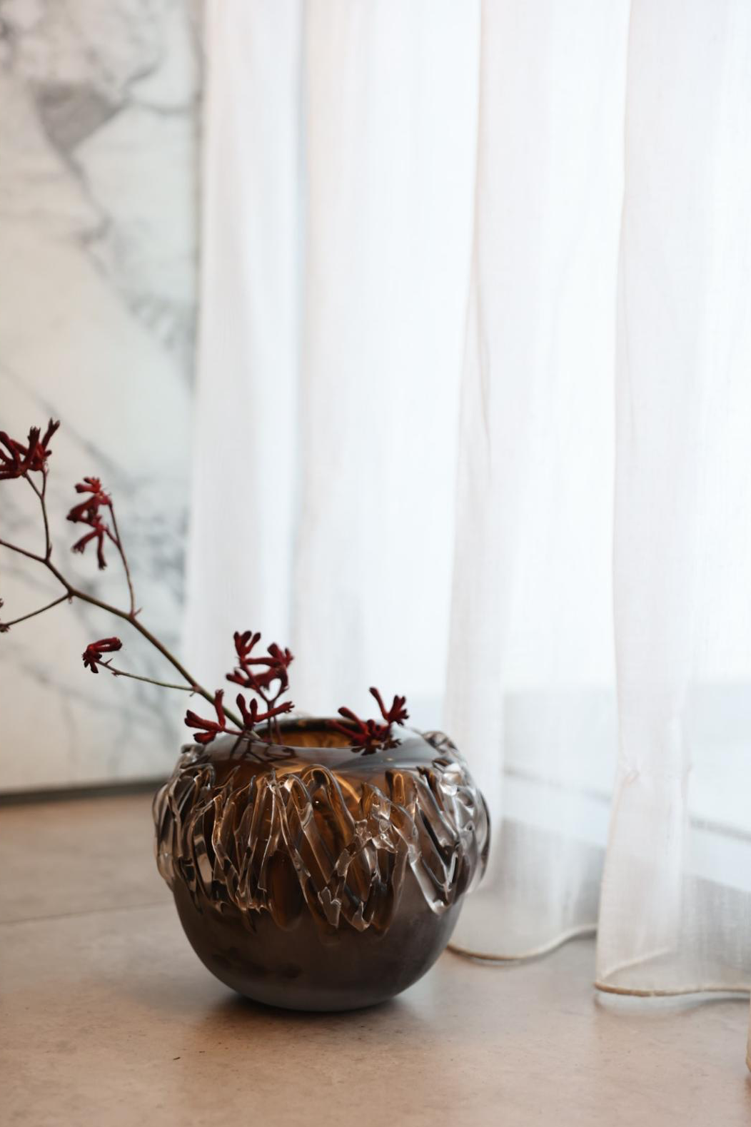 Mocha Vase (Gifts/Neqsa)