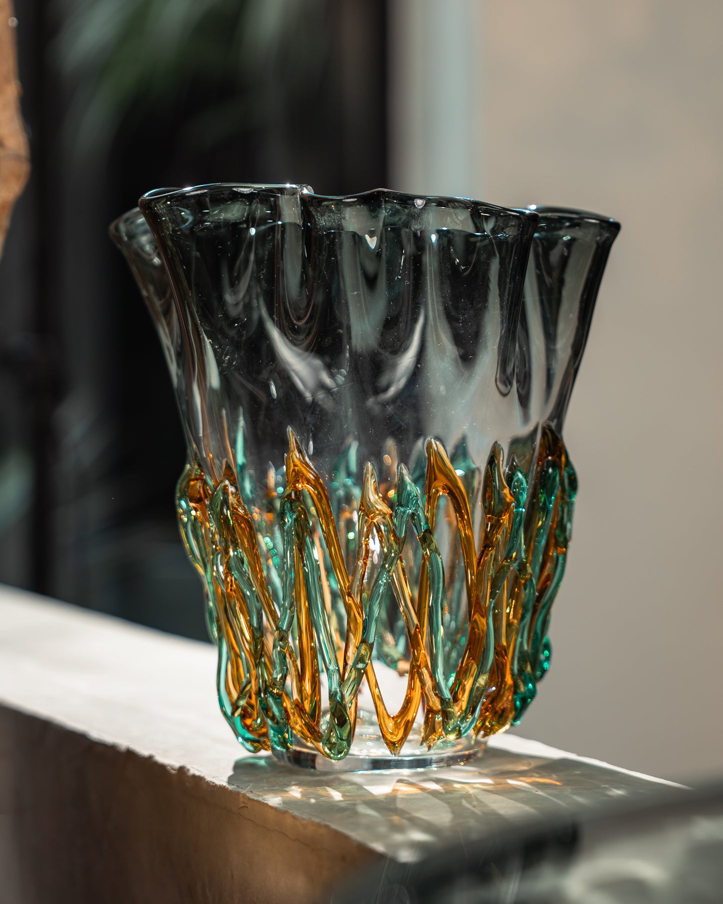 Nocturne Vase (Medium)